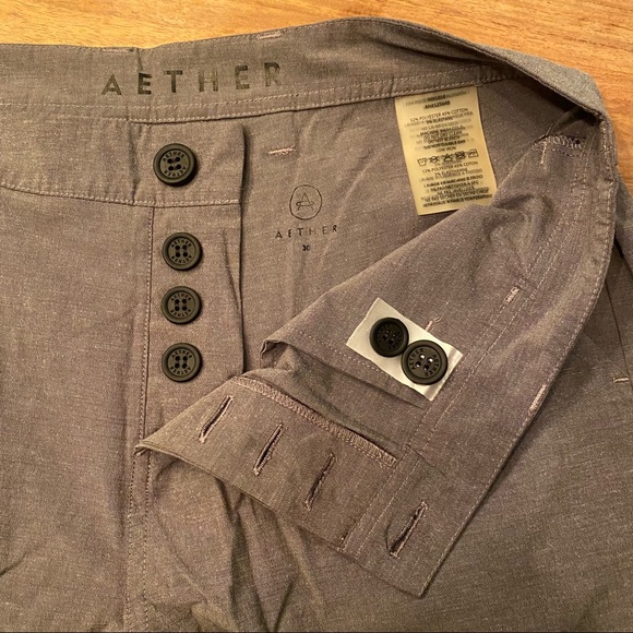Aether Hybrid Shorts Size 30 - Picture 7 of 7
